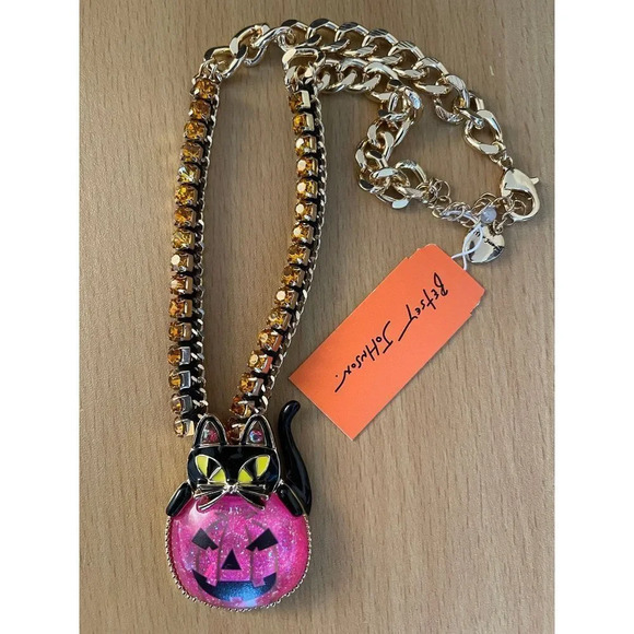 NWT Betsey Johnson Pink Pumpkin Necklace - Picture 8 of 9